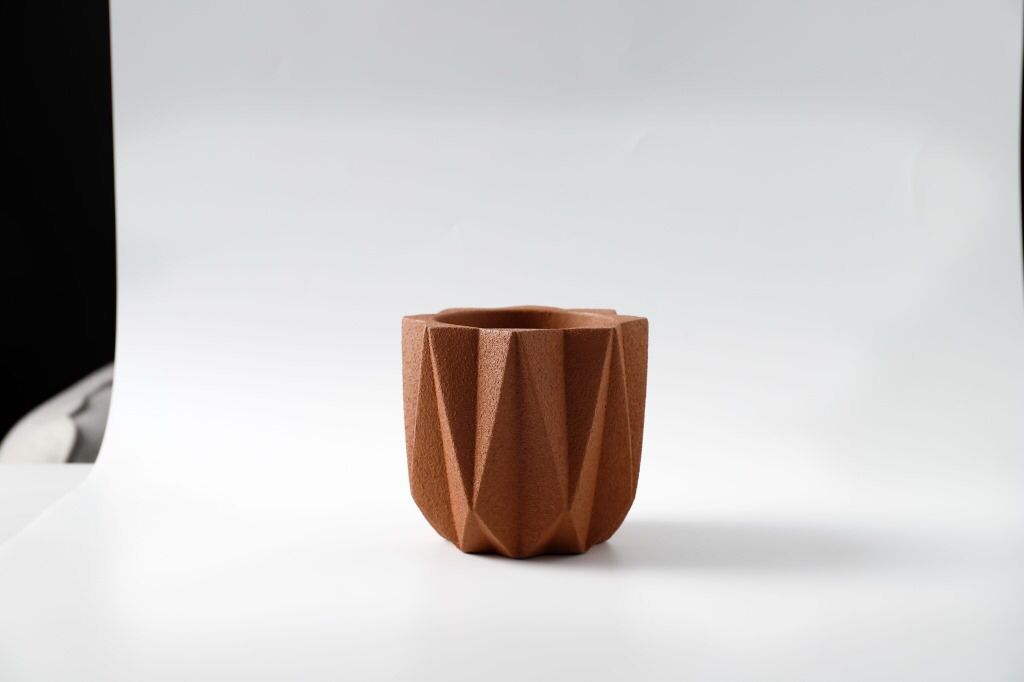 Chestnut Round Nordic Plant Pot