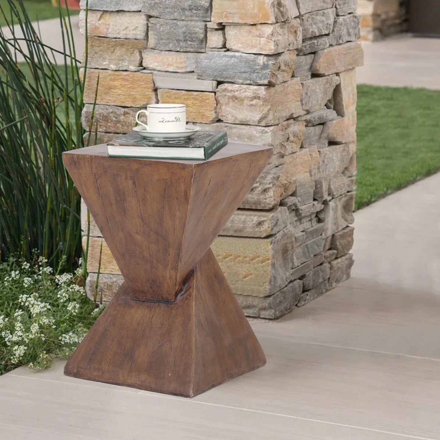 Lightweight Modern Geometry Side Table